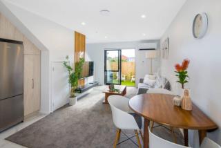 Hideaway in the Grove - Lower Hutt - 4