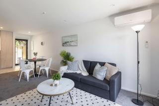 Ariki Vista Chic Retreat in Low - Lower Hutt - 2