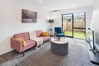 Tranquil Stay at Rainey Grove - Lower Hutt - 2