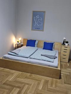 Beautiful Rooms on the Joseph Boulevard - 5