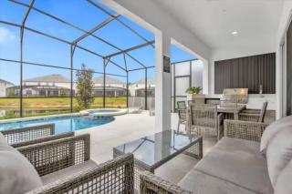 Beautiful and cozy at Veranda Palms - 5