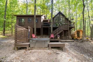 Hot Tub Private Sauna Fire Pit & Pool Access - Hedgesville - 9