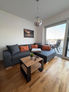 Modernes Serviced Apartment - FeWo Penthouse View - Nördlingen - 8