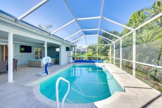 Family Home with Patio and Pool Table in Cape Coral! - Cape Coral - 0