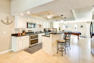 Family Home with Patio and Pool Table in Cape Coral! - Cape Coral - 1