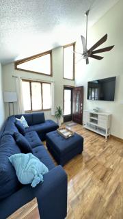 Affordable 3 Bedroom Easy On And Off The Island - - 9