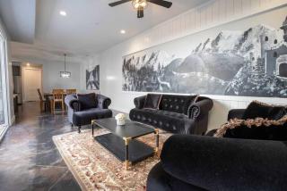 Twice Charmed townhouse - 8