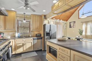 Hot Tub Fire Pit Game Room Family Getaway - Hedgesville - 4