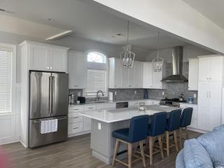 New Construction Bay Side 4 Bedroom - 5