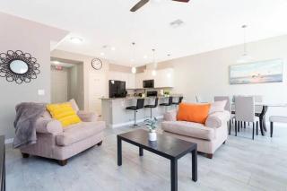 SUPER LIKED - 4BD 3ba - 6 Miles To Disney Springs - 7