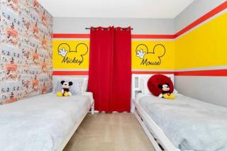 SUPER LIKED - 4BD 3ba - 6 Miles To Disney Springs - 1