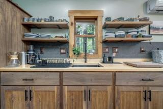 Upscale w Fireplace Fire Pit Games in Gated Comm - 5