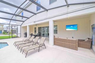 SUPER SIZE - 11BDr SPACiOUS HOME w POOL & HOT TUB - 2