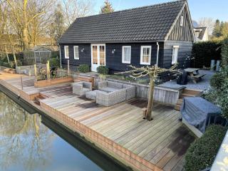 Gorgeous Riverside Chalet in Cothen - Cothen - 4