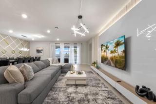 SUPER HOMEY- 8BDR - PS5 ARCADEs POKER LOFT - Orlando - 8