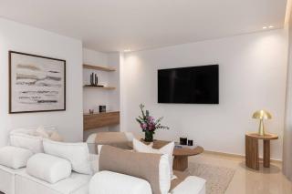 2-bdr Sv Elegance Luxury Apt With Shared Pool - Athens - 8