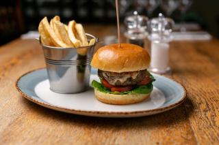 The Cowdray Arms - Worth - 3