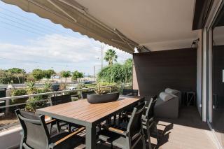 5bd 2 Level Beachfront Luxury Apt By The Olon - Athens - 9