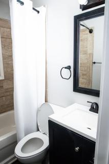 Modern 4BR Home Great Location Spacious - 8
