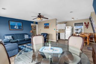 Divine Intervention by Oak Island Accommodations - Oak Island - 2