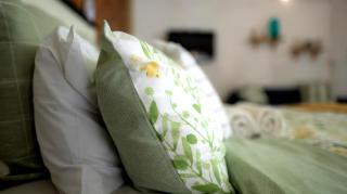 ITS STILL COZY, And YOUR GONNA LIKE IT!! MABONENG - Joanesburgo - 2