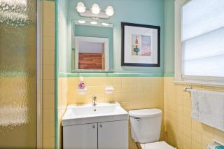 Cozy & Contemporary Space in Central St Augustine - 2