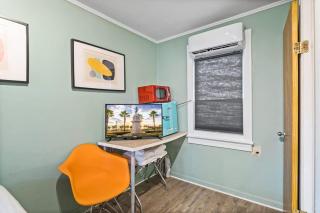 Travel back to the 50s- Renovated Motel Gem - 4