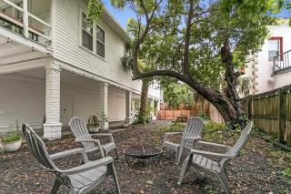 San Marco Villa Duplex w Backyard BBQ & Firepit - 7