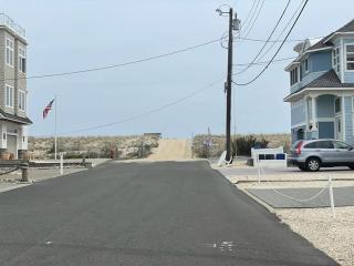 Great Views For This Ocean Block Brighton Beach 1St Fl Duplex, Only 3 From Beach,no Streets To Cross, 14006 - Brighton Beach - 7