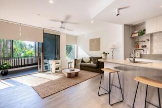 Soleil on Jonson - Luxury Byron Bay Apartment with Rooftop Pool, Balcony, 2 Bedrooms Above Light Years & Pixie - 4