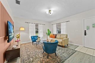 SUPER BOHO - Lake Toho Timeless Charm - 8