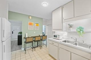 SUPER BOHO - Lake Toho Timeless Charm - 5