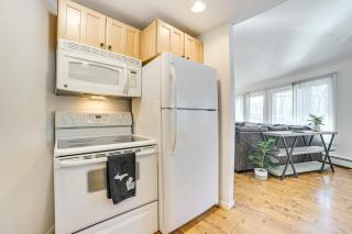 Cozy Michigan Retreat - Walk to Lake Charlevoix! - Charlevoix - 2