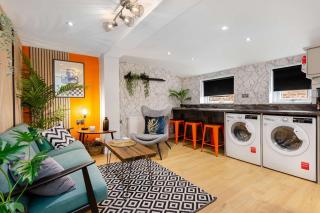 Ashton Getaway Sleeps 14 Free Parking - Dukinfield - 4