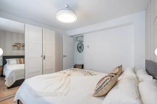 Casa al Andalus - Chic, serene, and Posh Center City Pad - 9