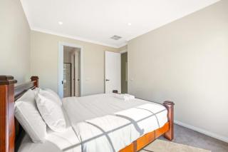 New Berwick Waters Family Estate in Clyde North - 2