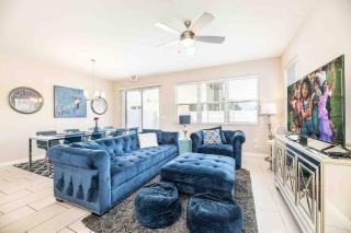 SUPER CHIC - 4 Bedroom TOWNHOME IN DISNEY AREA - Kissimmee - 9