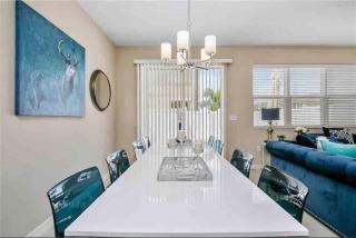 SUPER CHIC - 4 Bedroom TOWNHOME IN DISNEY AREA - Kissimmee - 1