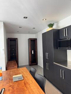 Modern Two Bedroom Home - Wellington - 5