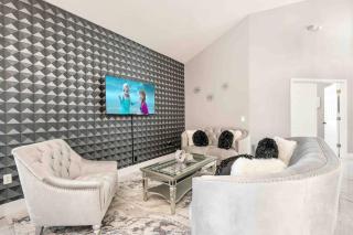 SUPER GLAM - GAME ROOM and POOL - Orlando - 8