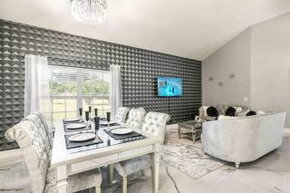SUPER GLAM - GAME ROOM and POOL - Orlando - 7