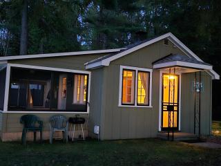 Lakefront! Twin Birch Resort - The Green Laker - Honor - 9