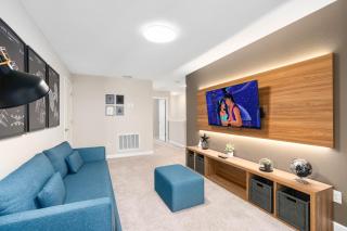 SUPER CLOSE -DISNEY's PARKs THEME ROOMs & POOL - Orlando - 7
