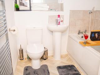 City Centre Birmingham 2bed 2bath Nearby Parking - Birmingham - 6