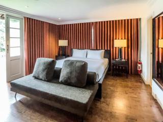 MIRANAMIN NEST Entire Home in MiraNila Heritage Compound for 30pax - Manila - 9
