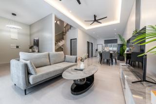 La Ferringhi Villa - Marblelous 5BR Bungalow by ALV - Batu Ferringhi - 1