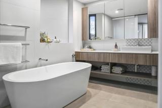 Four-Fourtyfive Lawson Street - 4