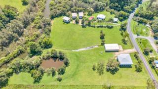 Kookaburra - Sleeps 5, Luxe Riverside Retreat - Repton - 2