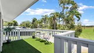 Jabiru - Sleeps 6, Luxe Riverside Retreat, Kayak - Repton - 3