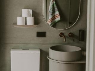 Cute, Cozy Container with Outdoor Bath near Montville - 7